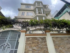 cam kết 100% - tin thật mt nguyễn thị huỳnh - 4 tầng - dt 11,6x16,5m cn: 165m2 - đơn giá 130tr/m2