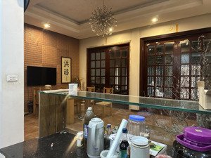 cho thuê nhà đầm trấu, đường rộng, ô tô đỗ. diện tích 60m2 x 4 tầng. mặt tiền 4m. giá 22 triệu.
