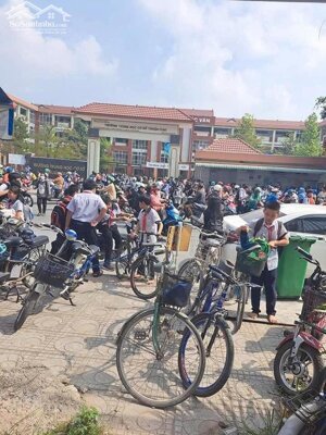 BÁN LÔ ĐẤT NGang 5,5m KINH DOANH ĐỐI DIỆN TRƯỜNG HỌC THUẬN GIAO BÌNH DƯƠNG