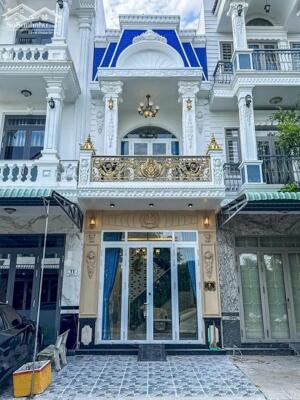 Nhà trệt lầu xây mới Full nội thất - Gần Trường Đại Học Y Dược Cần Thơ
