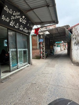 đất thổ cư cắt bán vuông đẹp tại đức thượng - hoài đức ( 50 m2 gần đường lớn) hơn 4 tỷ