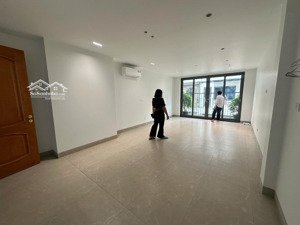 cho thuê văn phòng gần the manor central park, 45m2/tầng, thông sàn