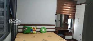 căn hộ 3pn full nội thất tầng đẹp view hồ bơi cần bán gấp khách thiện chí đi xem liên hệ