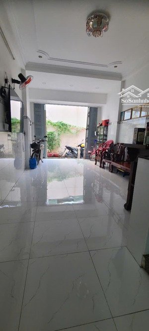 cho thuê nhà phạm văn chiêu 2pn, 2wc gía 9tr/tháng