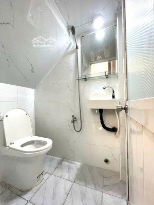 cho thuê nhà đđtnghi hẻm 3m(bg) phan đình phùng, p.1, q.phú nhuận giá 13tr