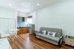 cho thuê phòng cửa sổ lầu 2 đẹp - đầy đủ tiện nghi - giờ giấc tự do quận 4 tphcm