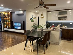 em cần cho thuê quỹ căn 3 ngủ giá tốt t6/2025 tại goldmark city. chi tiết lh em thoa 