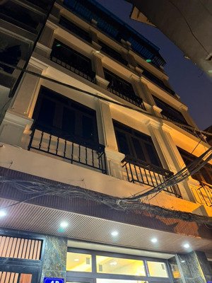 hiếm! p/lô ô tô đỗ cửa cách phố khâm thiên 30m, dt 48m2x5t, mt4.5m , giá 8,5 tỷ