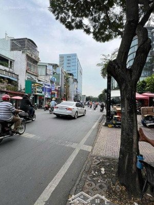 cần bán nhà mặt tiền đường nguyễn văn lạc - 8,6x23m - hđt: 120 tr/tháng - giá bán: 39 tỷ bl