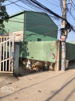 bán nhà 2 tầng ql1a phường an phú đông,q12 .dt 69m2(4mx17m) giá 3,9 tỷ.
