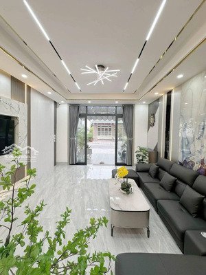 nhà 3 tầng mặt tiền nguyễn hữu thọ gần chợ đầm quy nhơn 80m giá 8 tỷ