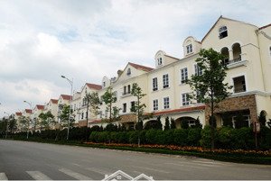 cho thuê: ở or vp 2tr /35m cách học viện chính sách cầu vượt cổng nam an khánh hoài đức đại lộ 500m