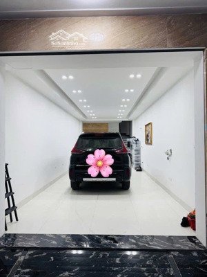 bán nhà phân lô ô tô tránh phố vĩnh phúc 50m2 - 8 tầng thang máy- 4.5m mặt tiền- 24.3 tỷ- thông sàn