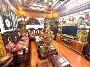 bán nhà riêng hoàng quốc việt 55m2 , phân lô, ô tô tránh ,kinh doanh , full đồ .