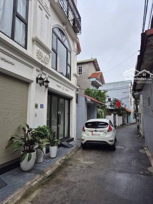 căn đẹp khó tìm -cổ linh- 45m x 6 tầng, có thang máy, giá nhỉnh 9 tỷ ( có tl)