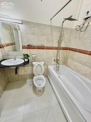 STUDIO NEW NÈ - SÁT LOTTE MART