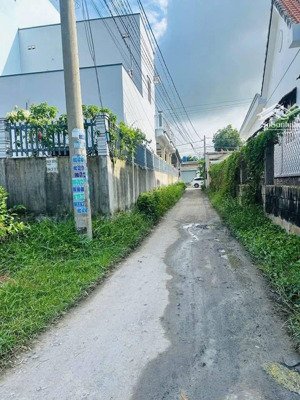 bán đất xây trọ, 6x25 ngay 1 sẹc đường nhựa hoa khế, xã đức hòa hạ, giá 1tỷ3 / lô, có 2 lô liền kề
