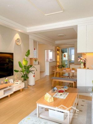 cần bán gấp trong tháng căn hộ chung the harmona, q. tân bình, 80m2 2pn 2wc giá 4 tỷ 200 triệu