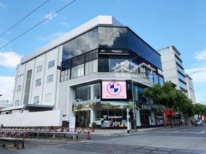 tòa nhà góc 2mt 123 hồng hà - 30x55m - 6 tầng (4.500m2 sàn) - giá 170 tỷ!