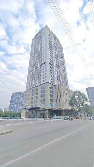 cho thuê văn phòng tòa nhs trung văn dt 87 - 109m2 giá 250.000/m2/tháng