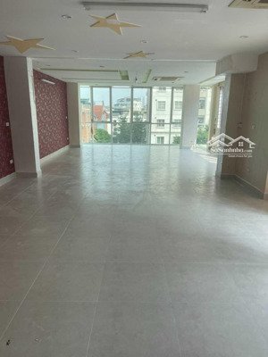 văn phòng kim giang - nguyễn xiển, 100 m2/sàn thông, chỉ 11 tr/tháng, đối diện tòa án nhân dân