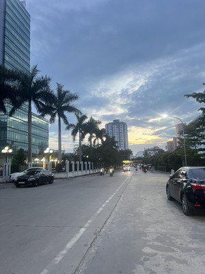 cần chuyển nhượng sàn thương mại cc học viện quốc phòng full đồ, vị trí đẹp, mát tay mua bán