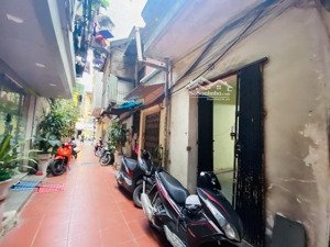 bán nhà phố bùi thị xuân- q. hbt- lô góc - vài bước ra vincom bà triệu 42 m2 - 2 tầng - 13.5 tỷ