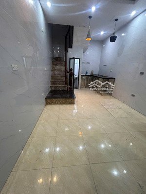 bán nhà riêng cách ô tô 3 nhà đường giáp bát hoàng mai, 4 tầng 23m2 giá chỉ 4,5 tỷ