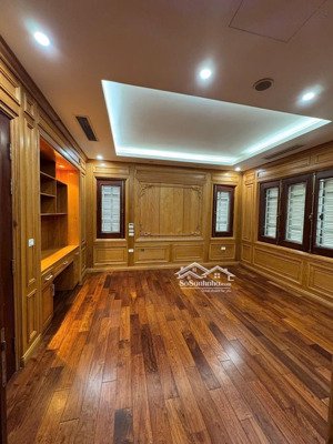 biệt thự nhà ở quốc hội - 210m2 lô góc - full nội thất - giá chỉ 45tr/tháng