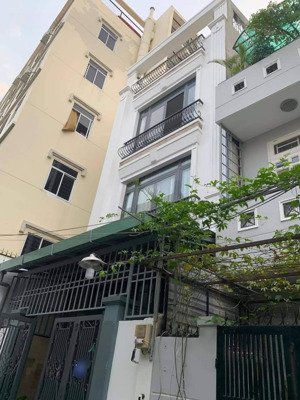 chủ bán gấp nhà cống quỳnh p nguyễn cư trinh quận 1. dt 74m2/4,28tỷ cho thuê 27tr/th gần co.op mart