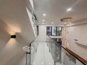 bán nhà gần chợ bà chiểu, bình thạnh 3 tầng btct, ngang 4.7m full nội thất nhỉnh 7 tỷ