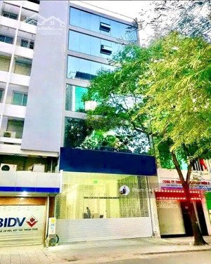 toà nhà ngang 9m - sử dụng 1.800m2 - sàn suốt trung tâm hành chính quận 1 số 28 nam kỳ khởi nghĩa
