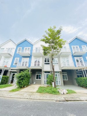 nhà phố park riverside 5x15m full nội thất - đường liên phường q9 - gần công viên mát - giai đoạn 2