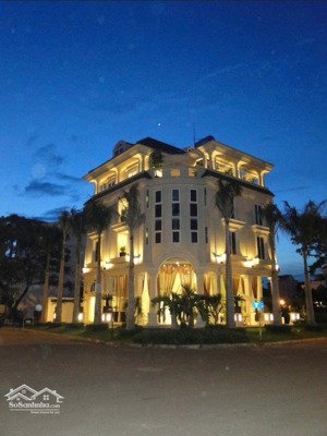 siêu vip khách sạn góc 2mt nam viên phú mỹ hưng - quận 7. dt 15x18m. hầm 5 tầng. giá bán: 110 tỷ