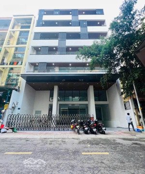 bán nhà mặt tiền trần bình trọng, quận 5. diện tích: 535m2. xd: 1 hầm 8 tầng. giá 120 tỷ có bớt