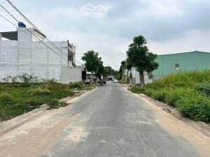 đất nguyễn hữu trí sau lưng ubnd tt tân túc bán nhanh 95m2 giá chỉ 1.25 tỉ. liên hệ 