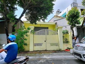 76triệu/m2,đất tặng nhà c4 tăng nhơn phú b-quận 9-tặng gpxd 7 tầng,gần ngã 4 thủ đức,dtsd:190m2