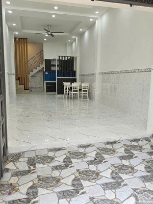 bán nhà 2 tầng hẻm 105 vườn lài, 4 x 13m