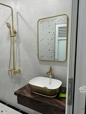 bán nhà phố mặt tiền đường tth14, nhà có thang máy, xây mới 100% chưa người ở, nhà trống vào ở ngay