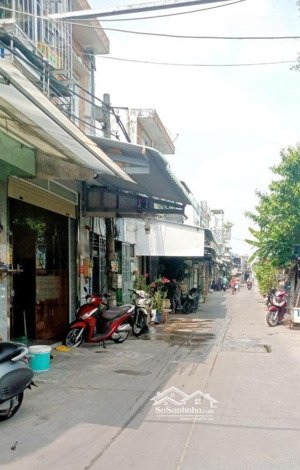 bán nhà 3 tầng ql1a, phường an phú đông, q12, dt 120m2(6mx20m) giá 5,7 tỷ