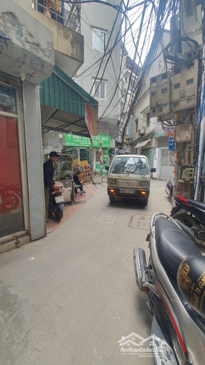 bán nhà hồ tùng mậu -cầu giấy diện 30 m -5 tầng -8,2 tỷ - gần phố - gần ô tô - ngõ rộng ba gác tr