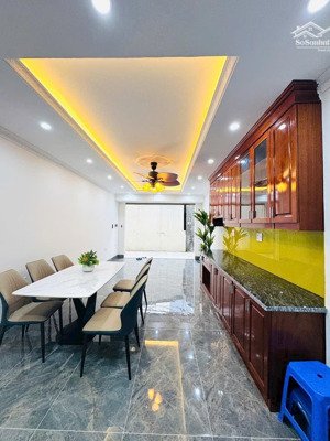 bán nhà đẹp xây mới 6 tầng x 40 m2, thang máy 450 kg, gara ô tô 4 chỗ - giá nhỉnh 8 tỷ xíu