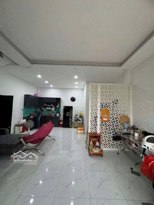 nhà trệt lầu gần thcs bình an 72.6m2 shr 7.5 tỷ