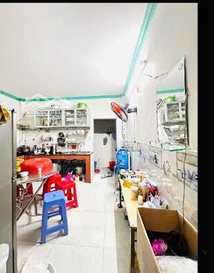 nhà đẹp hẻm 6m thông ngay truong học vây quanh hiệp thanh q12