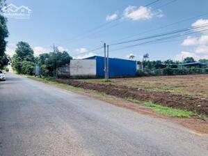 SANG LỖ NỀN ĐẤT 50X45=2250M2 SHR MT ĐƯỜNG LỚN CẠNH CHỢ DÂN ĐÔNG GIÁ 880 TRIỆU