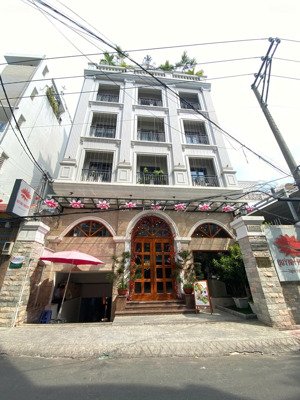 bán tòa nhà mt hẻm 449 sư vạn hạnh quận 10 dt: 10x21m vuông vức hầm 7 tầng dts: 1177m2 giá 73 tỷ