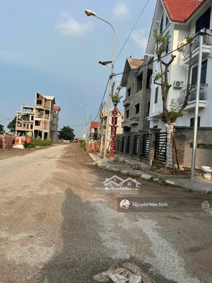 bán nhà cienco 5 tân lập đan phượng 72 m2 trục chính.