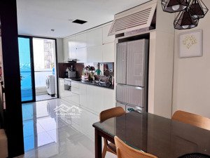 bán căn duplex 3n2wc 118,3m2 giá 8,8 tỷ full nội thất chung cư golden land