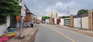 bán gấp nhà cấp 4, diện tích 300m2 mặt tiền đường 904 hiệp phú, quận 9