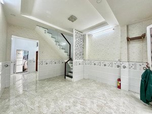 nhà đẹp_sạch sẽ_2pn-2wc- nơ trang long